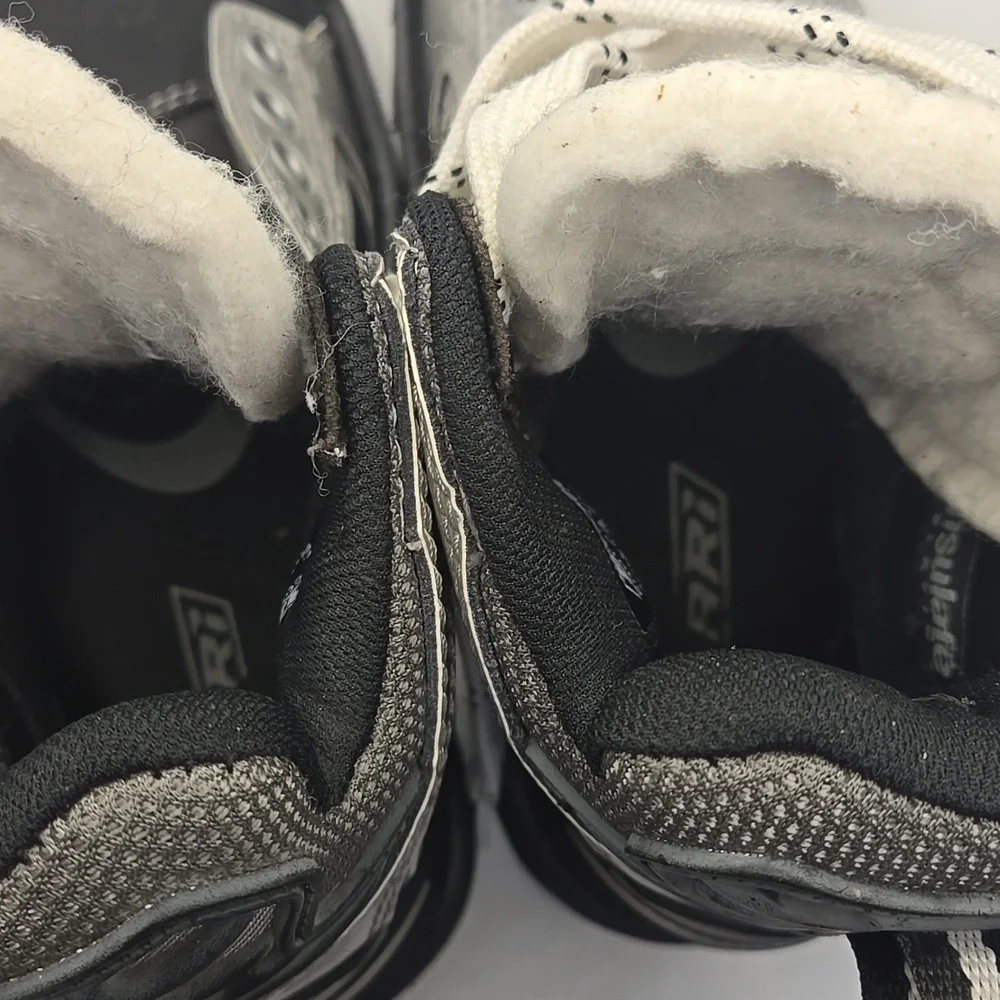 BARI Rookie Ice Hockey Skate Street Boots Kids 3.5 M Winter Thinsulate Insulated